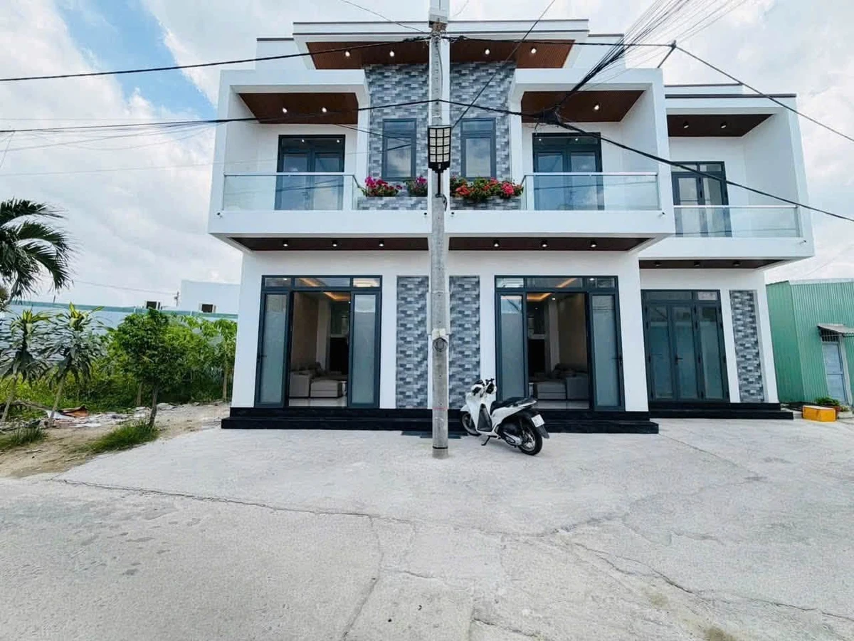 Bán nhà 1 trệt 1 lầu hẻm ô tô Rạch Giá 1 tỷ 750 triệu - Ảnh 1