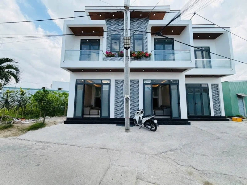 Bán nhà 1 trệt 1 lầu hẻm ô tô Rạch Giá 1 tỷ 750 triệu