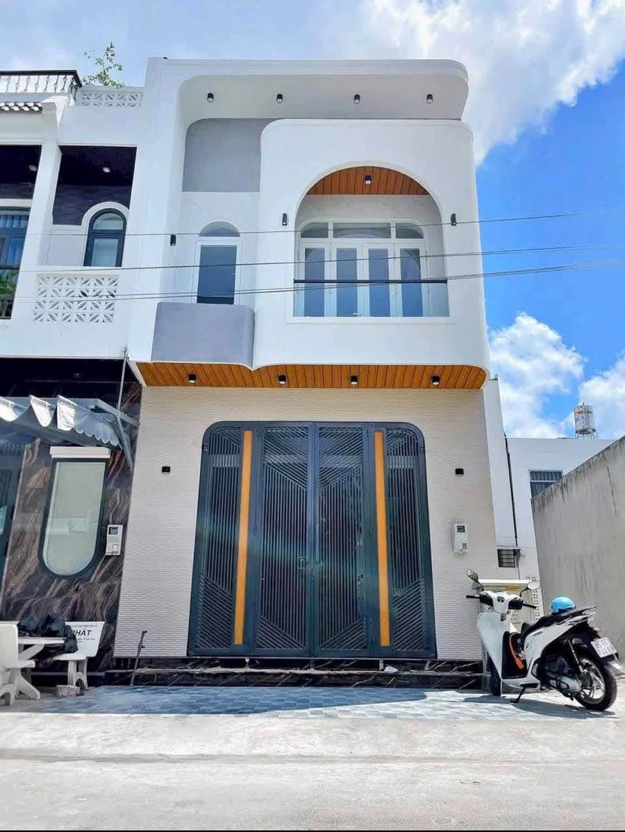 Bán nhà lầu 4 phòng ngủ 100 m² Tân Hiệp, Biên Hoà 700 triệu - Ảnh 1