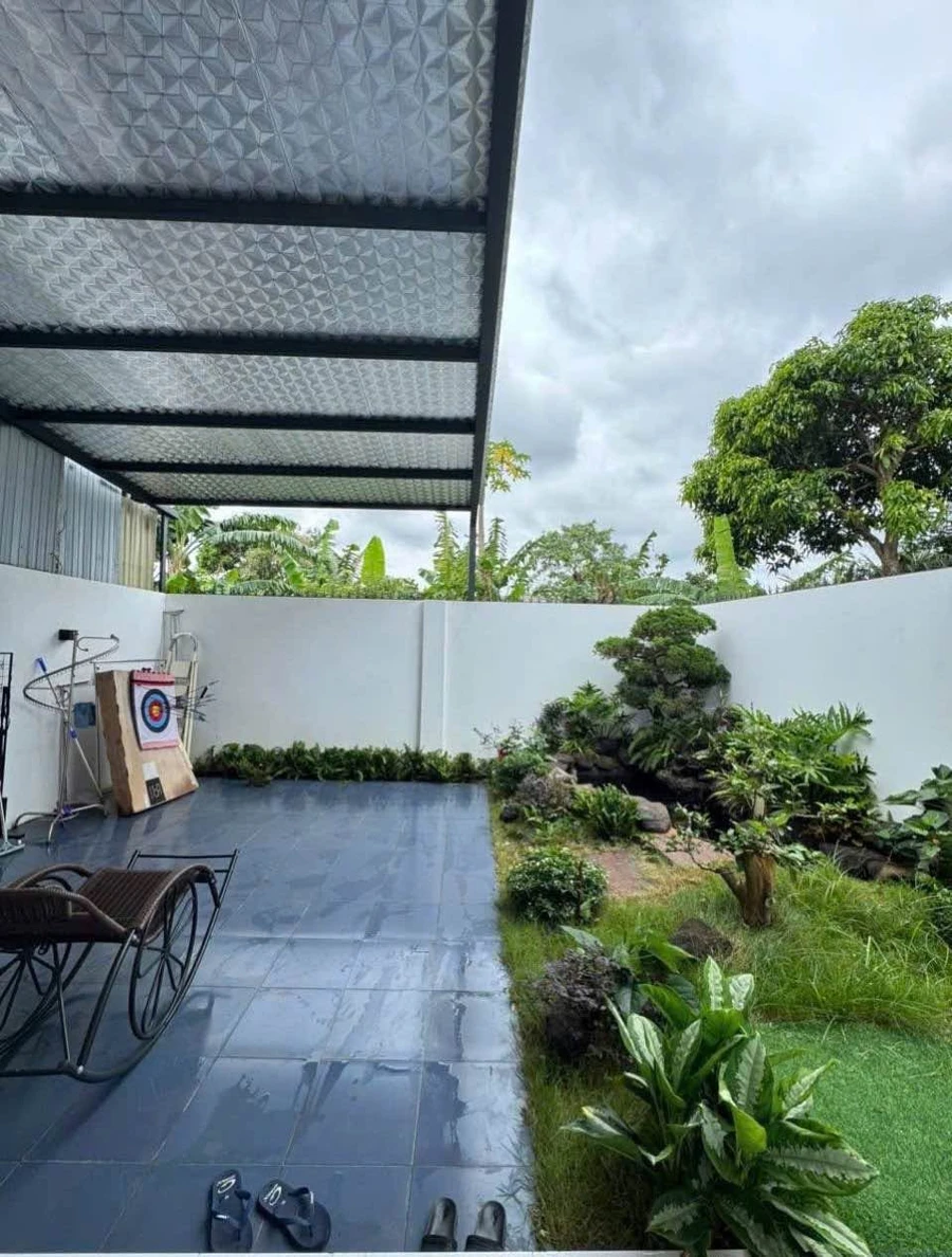 Bán nhà 2 tầng sân vườn, sân ô tô rộng, 3 phòng ngủ, gần Đại học Tây Nguyên, Buôn Ma Thuột - Ảnh thu nhỏ 2