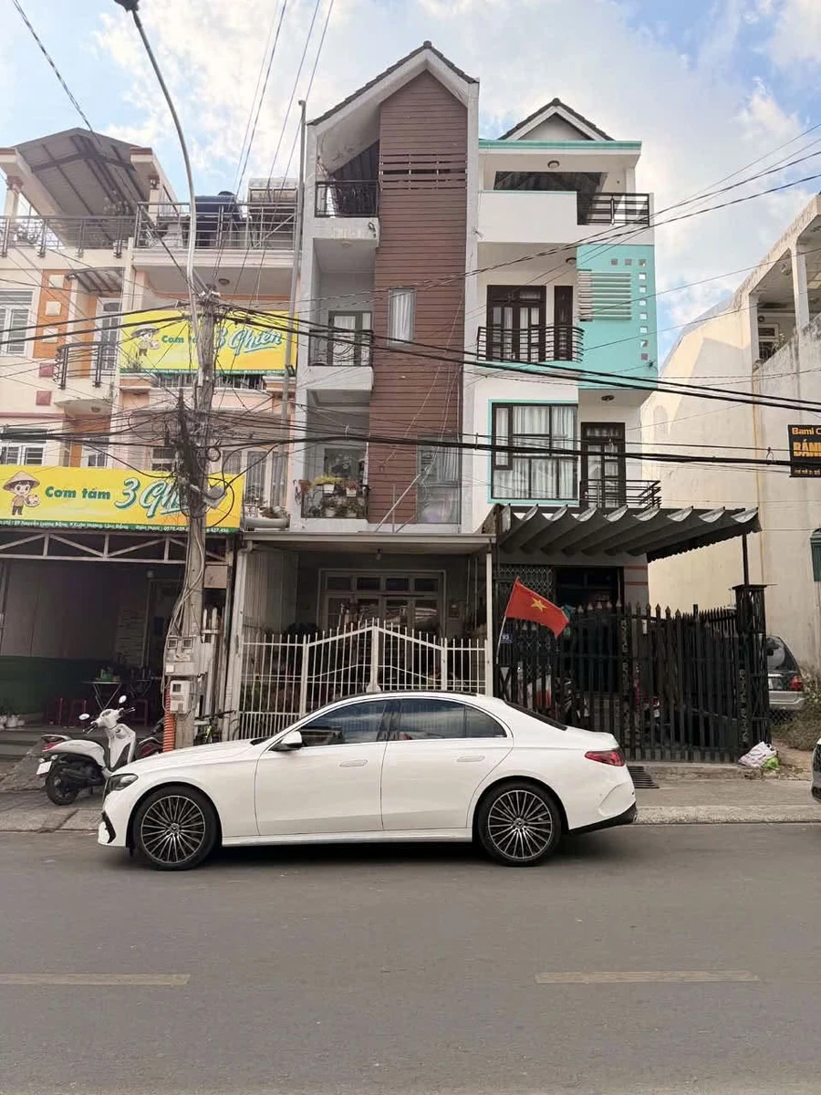 Bán nhà mặt tiền Đà Lạt 6PN 76m2, giá 13 tỷ 800 triệu - Ảnh 1