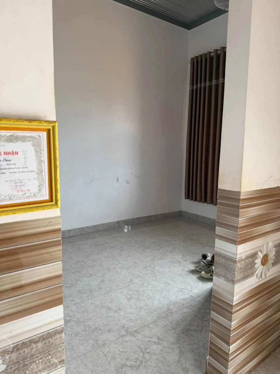 Nhà góc 2 mặt tiền 60m2, 3 phòng ngủ, giá 3,99 tỷ ở Buôn Mê Thuột - Ảnh thu nhỏ 5