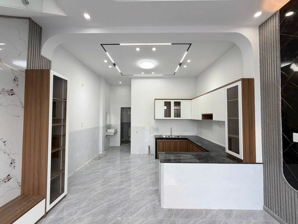 Bán nhà lầu 72m² mặt đường Hương Lộ 15, Tân Uyên, 1 tỷ 690 - Ảnh thu nhỏ 3