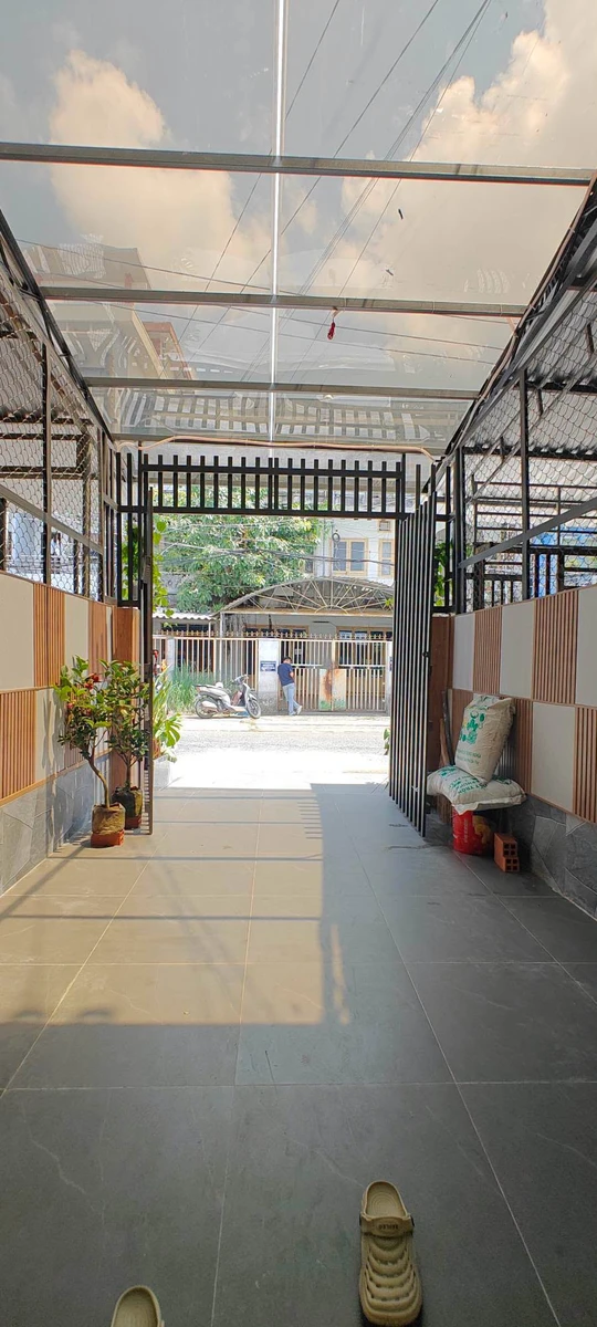 Bán nhà mặt tiền 4PN Huỳnh Tịnh Của Rạch Giá 2,6 tỷ - Ảnh thu nhỏ 2