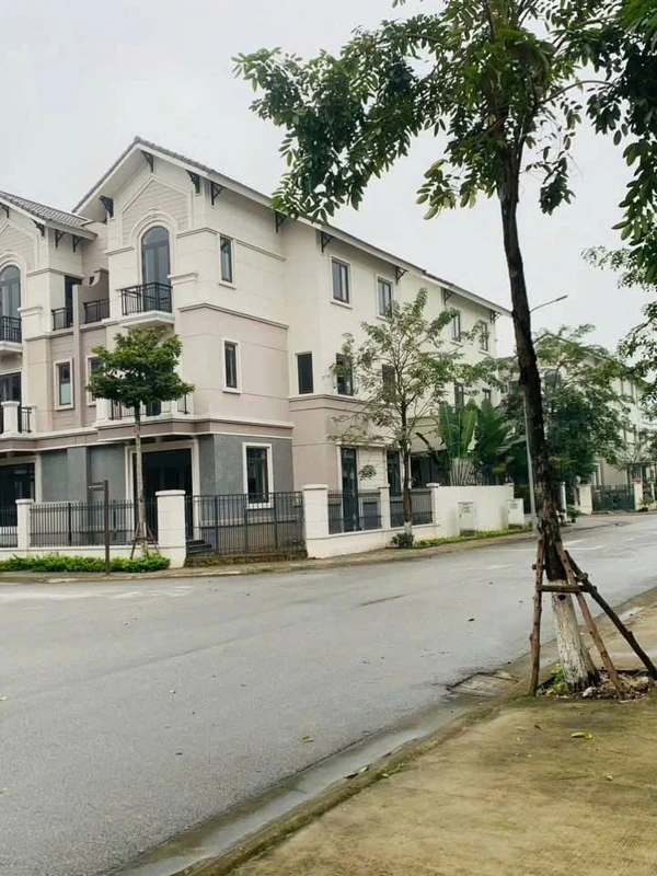 Bán biệt thự 135m² Centa City VSIP Bắc Ninh giá 8,5 tỷ