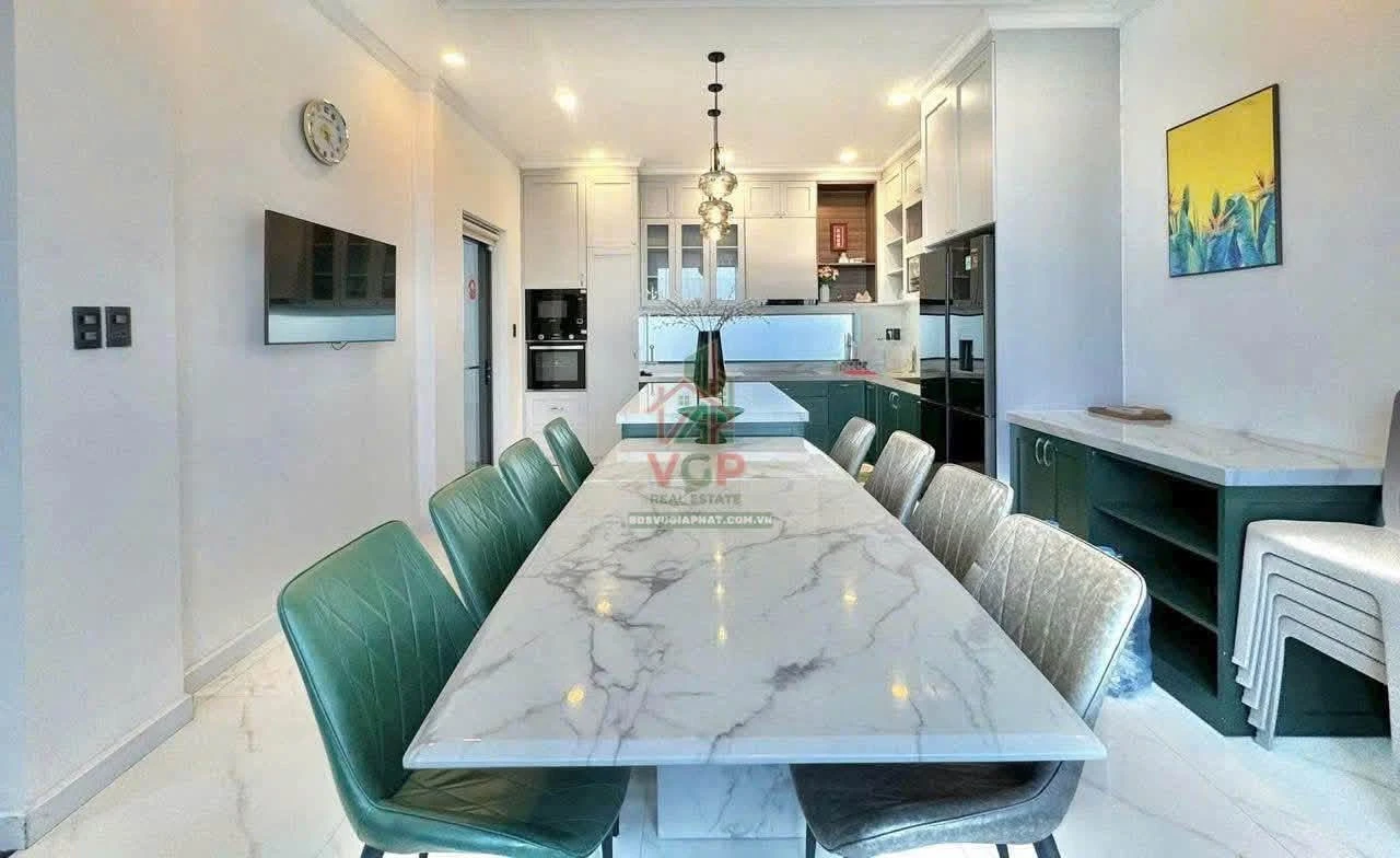 Bán BĐS Villa hẻm ô tô lớn, 200.72m², 13.5 tỷ, Lâm Đồng - Ảnh 1