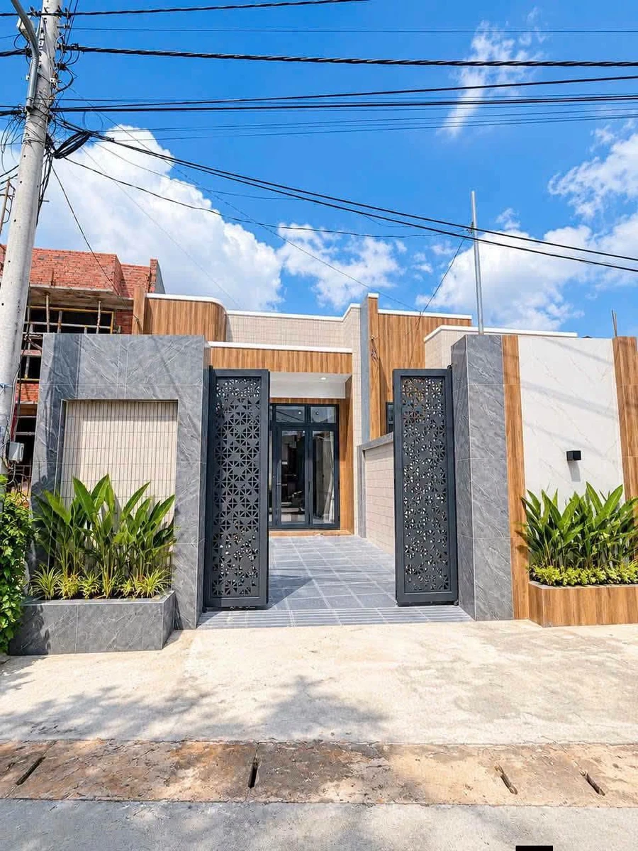 Bán nhà Long Điền 2 tỷ 2, 80 m² mặt đường 8 m - Ảnh 1