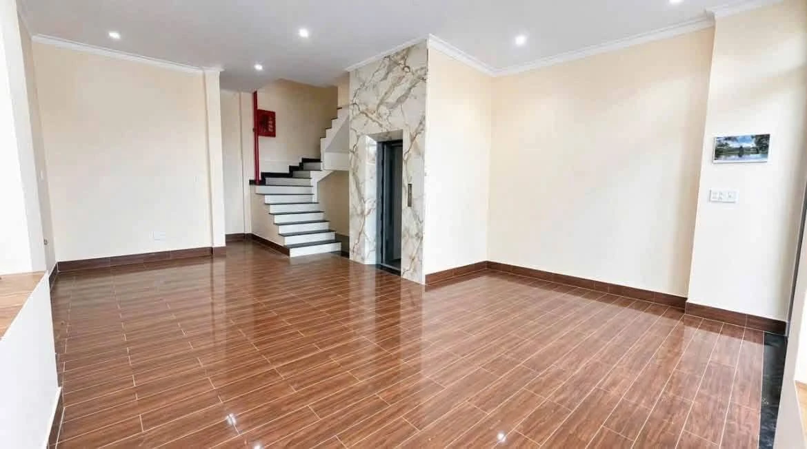 Bán nhà SRXD mặt tiền Hai Bà Trưng Đà Lạt 70m² 15.5 tỷ - Ảnh thu nhỏ 3