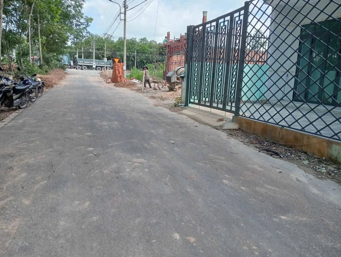 Bán nhà mới xây 60m2 2 phòng ngủ gần ĐT748, An Điền, Bình Dương - Ảnh 1