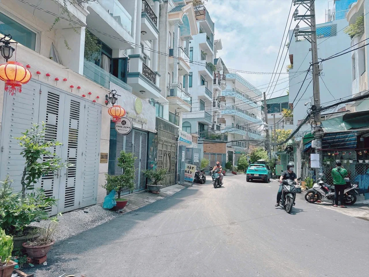 Bán nhà mặt tiền Dương Quảng Hàm 75.6m² - 11 tỷ - Ảnh thu nhỏ 2