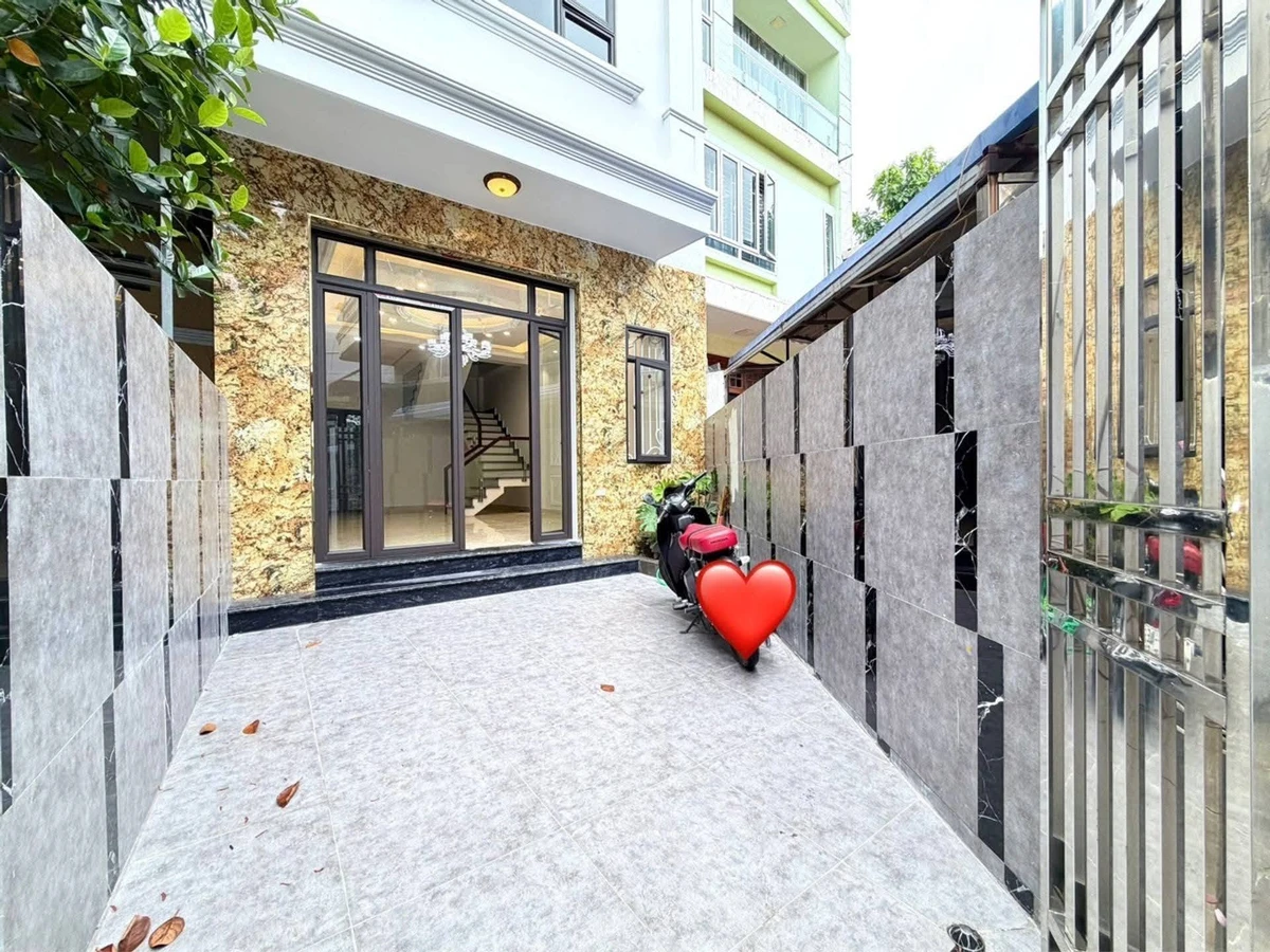 Bán nhà 4 tầng 62m2 mặt tiền 5m Ngô Quyền Quận 4 - Ảnh thu nhỏ 2