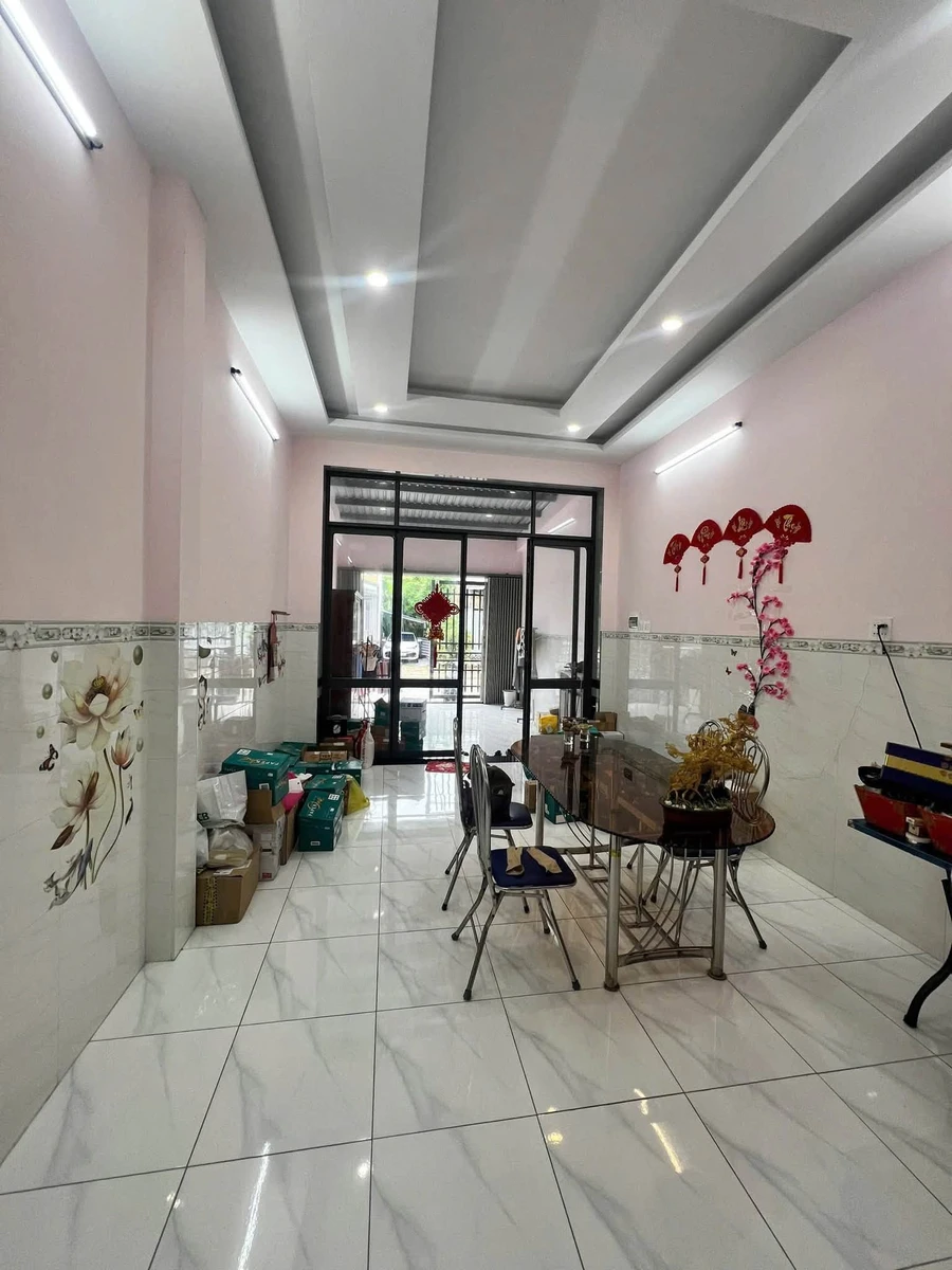 Bán nhà mặt tiền Thoại Ngọc Hầu Cà Mau 94m² 2.6 tỷ - Ảnh thu nhỏ 2
