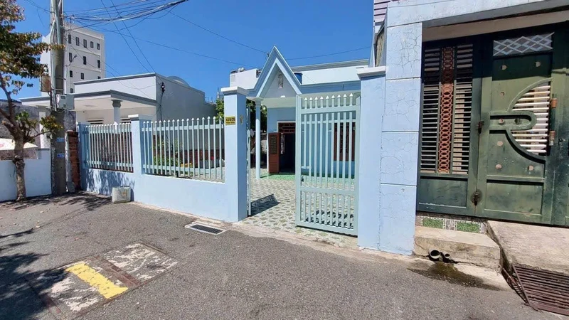 Bán đất mặt tiền 216m² tặng nhà gần Ocean Dunes