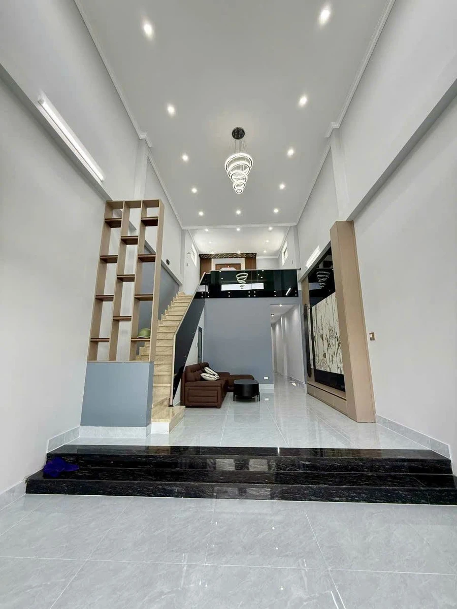 Bán nhà phố 4,5x24m 1 trệt 1 lửng, 3PN đường Ngọc Hân Công Chúa, KDC Vĩnh Quang, Rạch Giá - Ảnh thu nhỏ 3