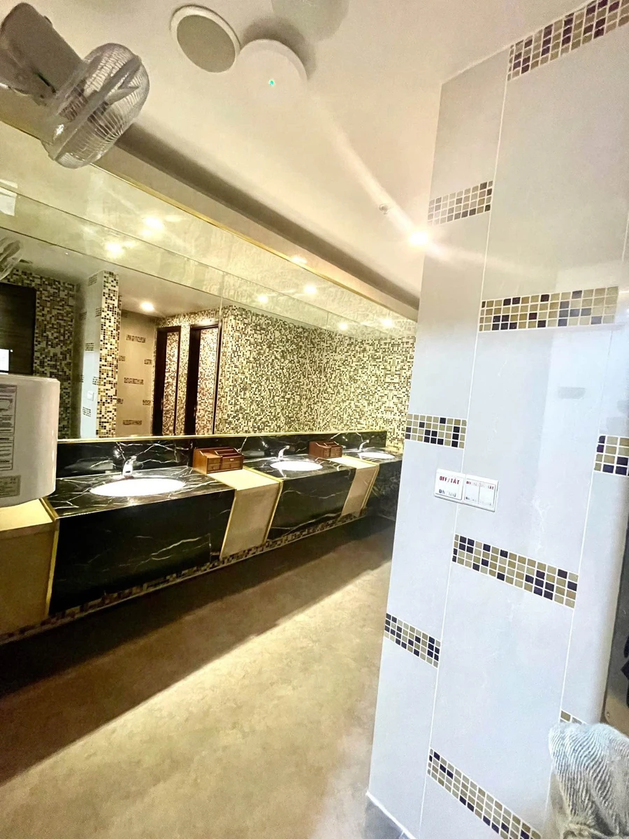 Cho thuê mặt bằng 1.000m² tầng 4 Khách sạn Havana, 245 triệu/tháng - Ảnh thu nhỏ 3