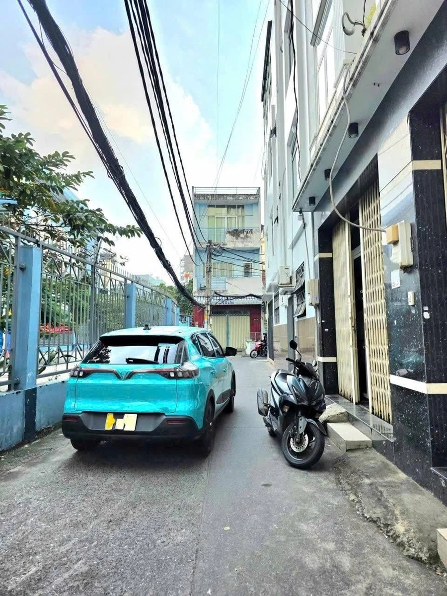 Bán nhà hẻm xe hơi Cách Mạng Tháng 8, Q10, 6PN, 42m², 7.8 tỷ - Ảnh thu nhỏ 4