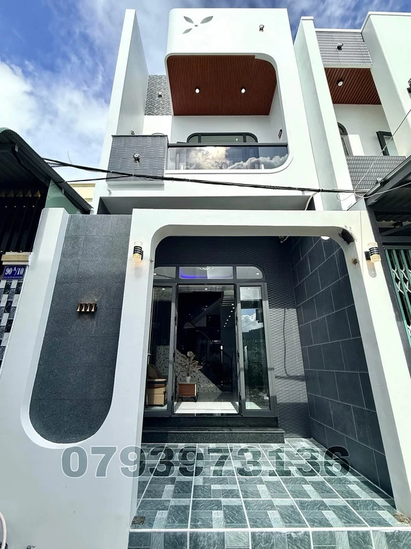 Bán nhà trệt lầu 134.4m2, 4 phòng ngủ tại Cần Thơ