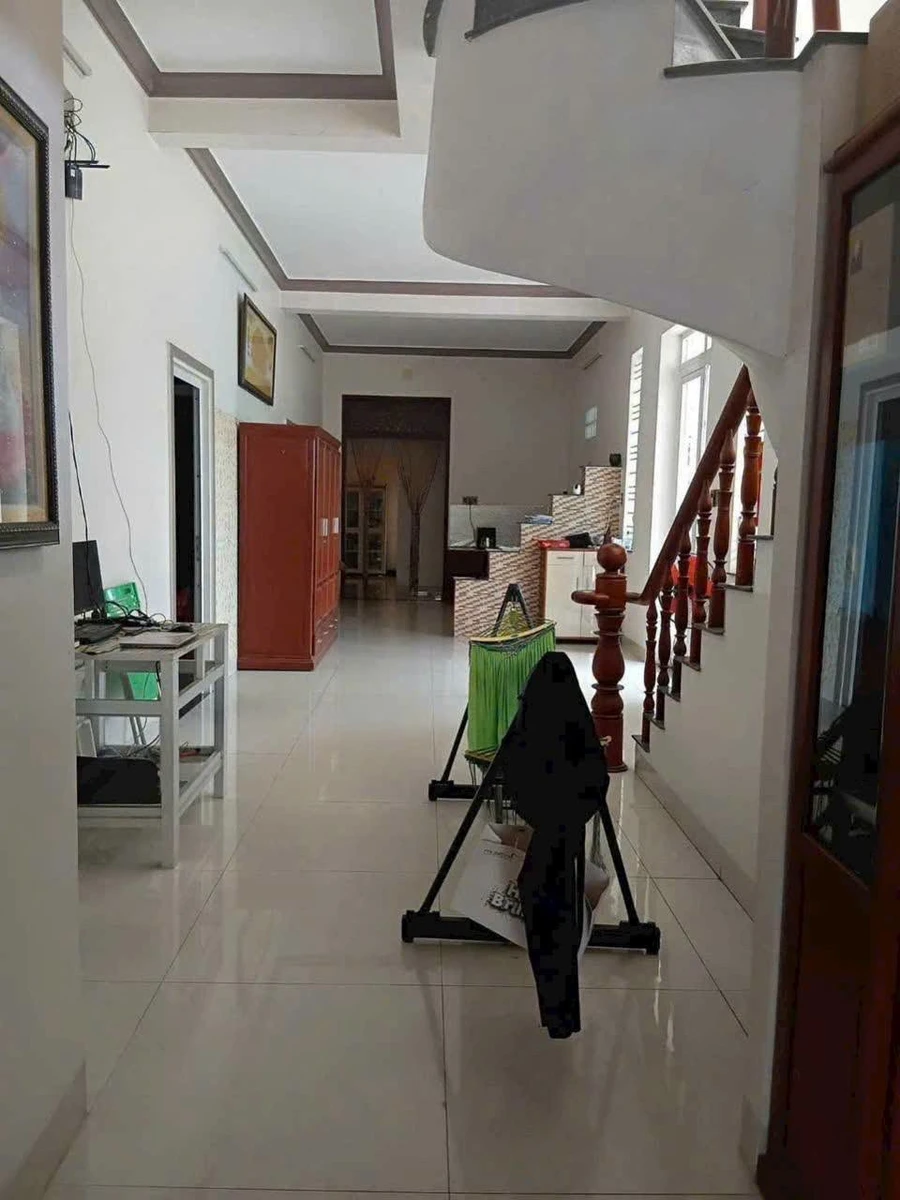 Bán nhà lầu 300m² Tân Ninh 4 tỷ - Ảnh 1