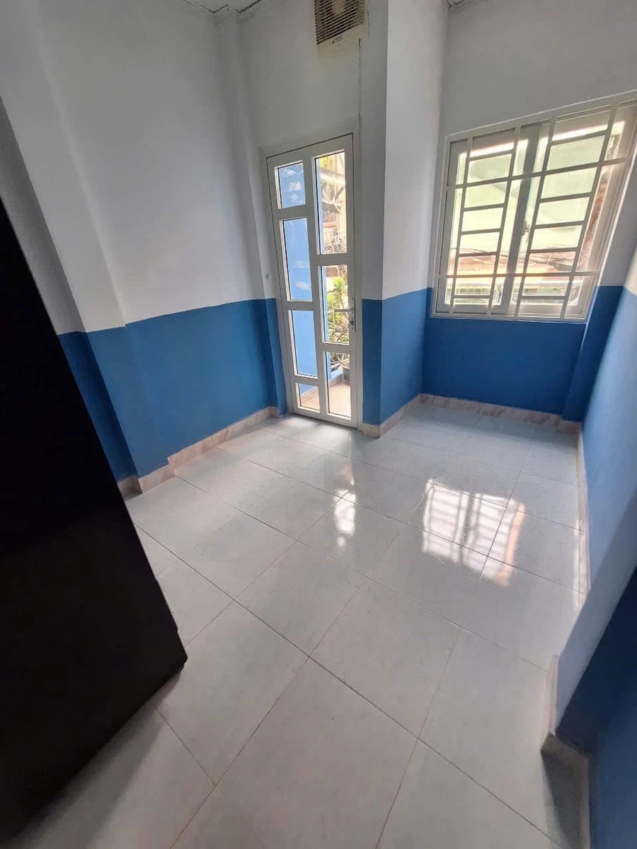 Cho thuê nhà 2 PN 30m² Lạc Long Quân, Tân Bình - Ảnh thu nhỏ 3