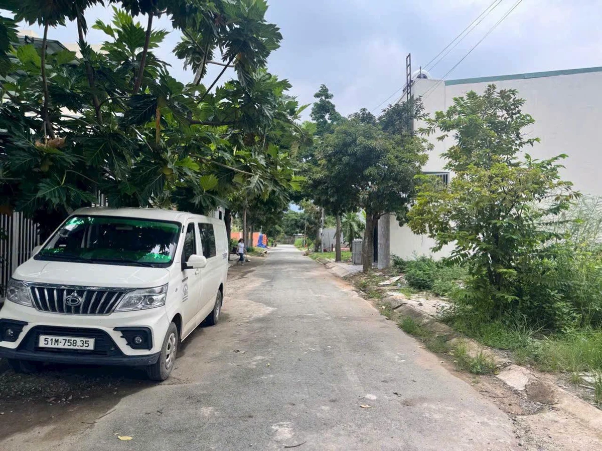 Bán đất lô B36 Tăng Long Review 110m² Q9 giá 4,6 tỷ - Ảnh thu nhỏ 2