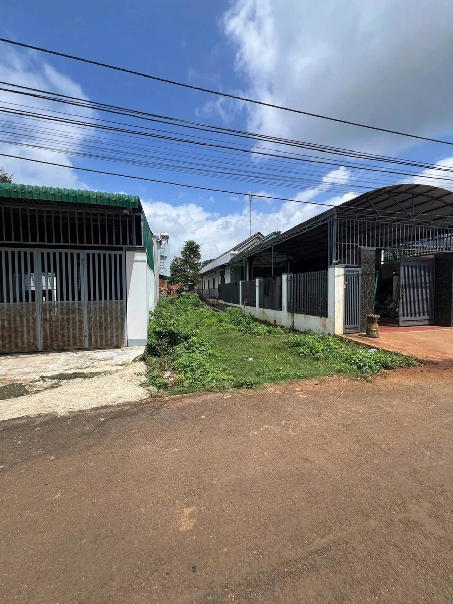 Bán đất thổ cư mặt tiền đường N7 Nguyễn Xuân Nguyên 5x30m, Phường Tân An, giá 2,25 tỷ - Ảnh 1