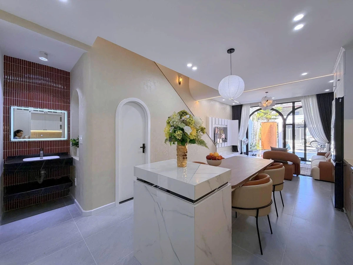 Bán nhà 3 tầng full nội thất mặt tiền KĐT Sinh thái Hòa Xuân, 100m², 8,45 tỷ, Đà Nẵng - Ảnh thu nhỏ 4
