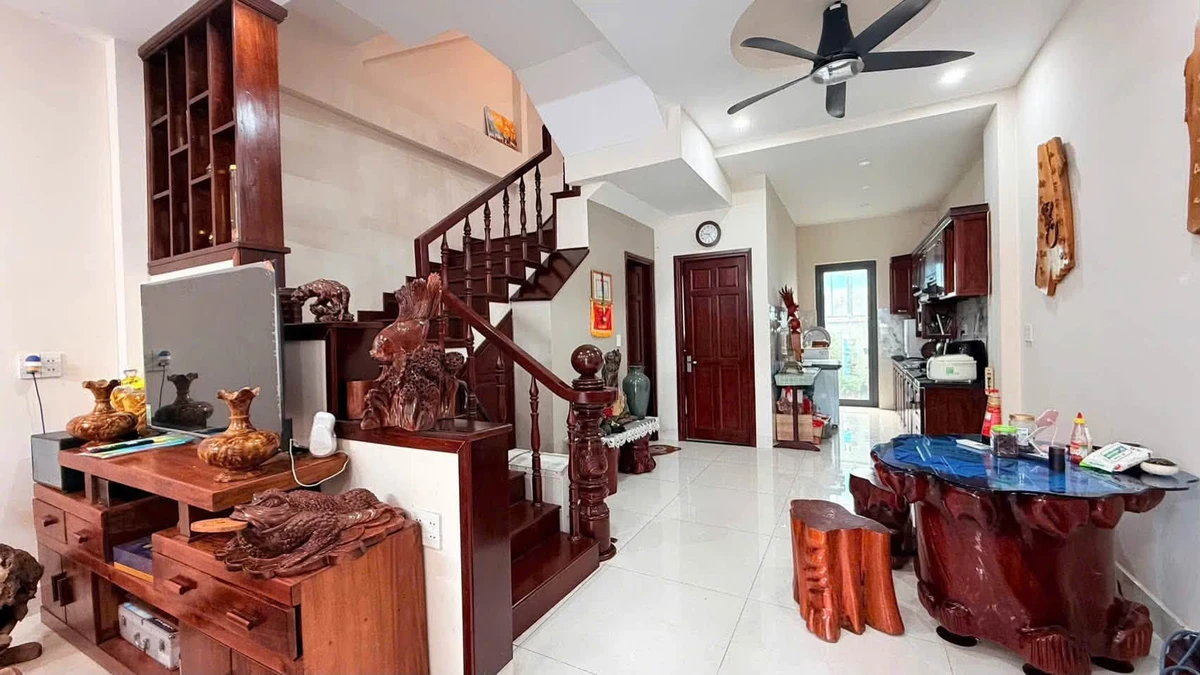 Bán nhà liên kế 1 trệt 2 lầu 100m2, 3,67 tỷ - Ảnh thu nhỏ 4