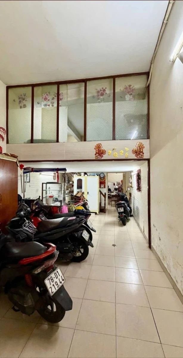 Bán nhà hẻm Nguyễn Thái Bình Quận 1, 60m2, trệt lửng, giá 6,5 tỷ - Ảnh thu nhỏ 3