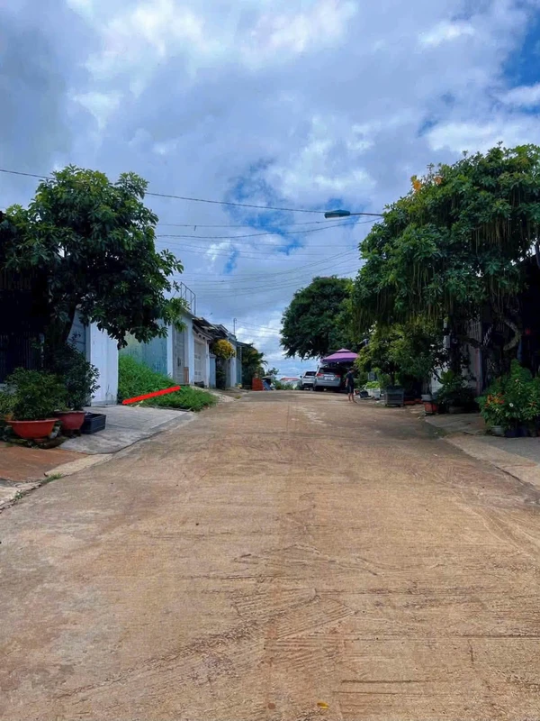 Bán lô đất hẻm Bùi Dự, Pleiku 5x21,5m, 1 tỷ 7