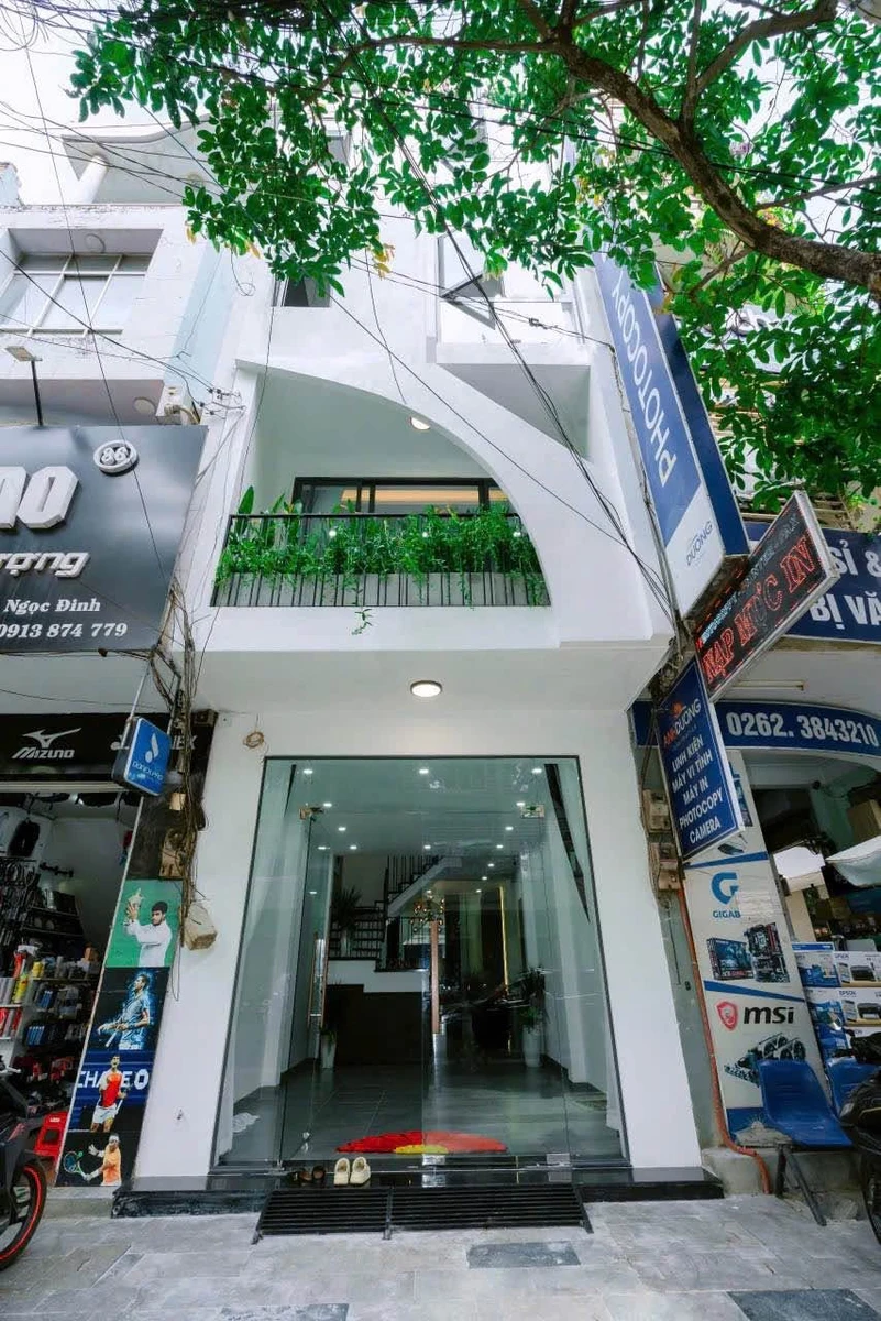 Bán nhà mặt tiền kinh doanh đường Lý Thường Kiệt 4x12m, 3PN 4WC, giá 17,5 tỷ - Ảnh thu nhỏ 2