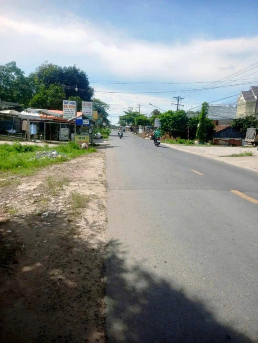 Bán lô đất mặt tiền ĐT748 210m² Bình Chánh 2,6 tỷ - Ảnh thu nhỏ 2