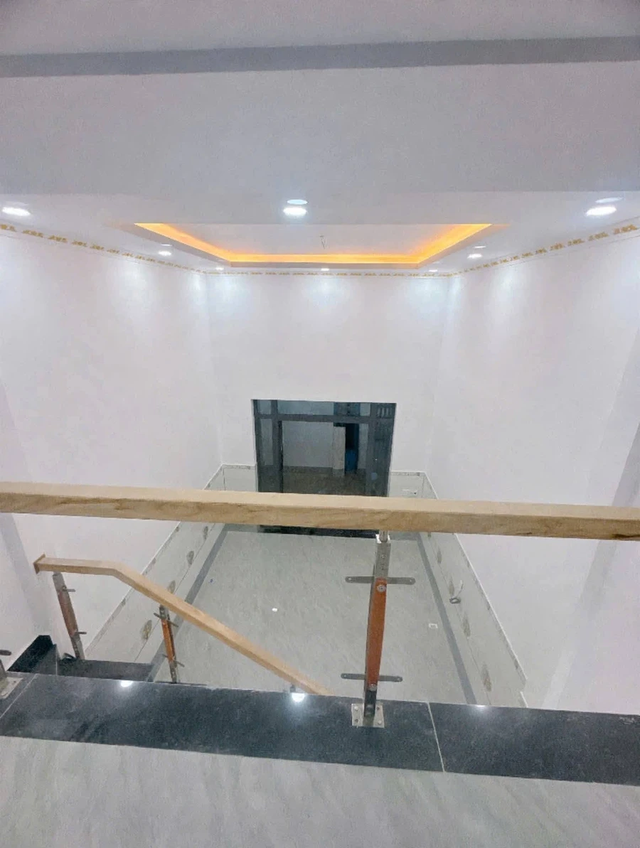 Bán nhà cấp 4 gác lửng 72m2, 3 phòng ngủ, đường Phạm Ngũ Lão, Dĩ An, Bình Dương - Ảnh thu nhỏ 4