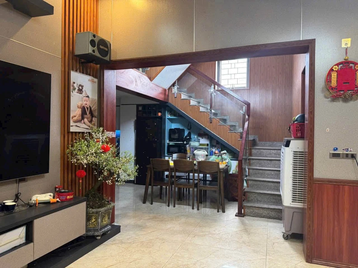 Bán nhà lô góc 4 phòng 137,5m² mặt tiền 8m Tôn Thất Tùng - Ảnh thu nhỏ 3