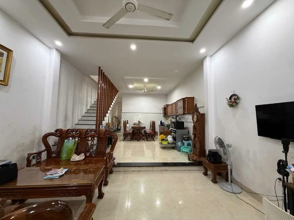 Bán nhà 2 tầng full nội thất Thanh Lương, 100m², 6 tỷ - Ảnh 1