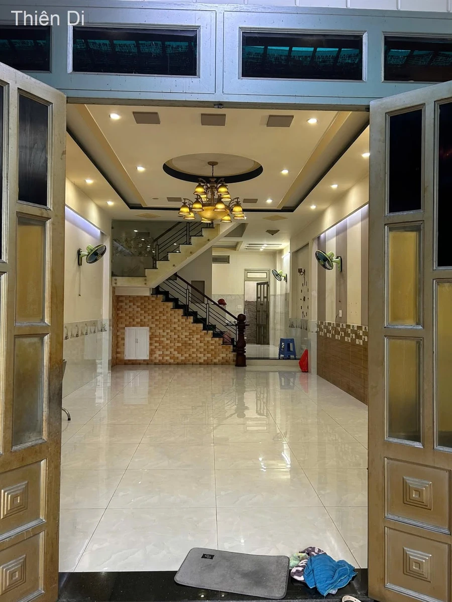 Cho thuê nhà 5x20m 4PN 3WC tại Tô Ngọc Vân, Quận 12 - Ảnh 1