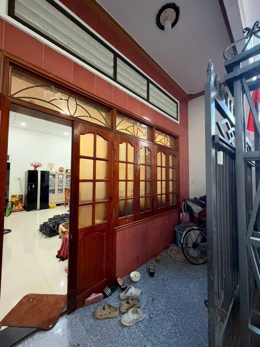 Bán nhà mặt tiền Nguyễn Thái Học, Quy Nhơn, 100m² - Ảnh 1