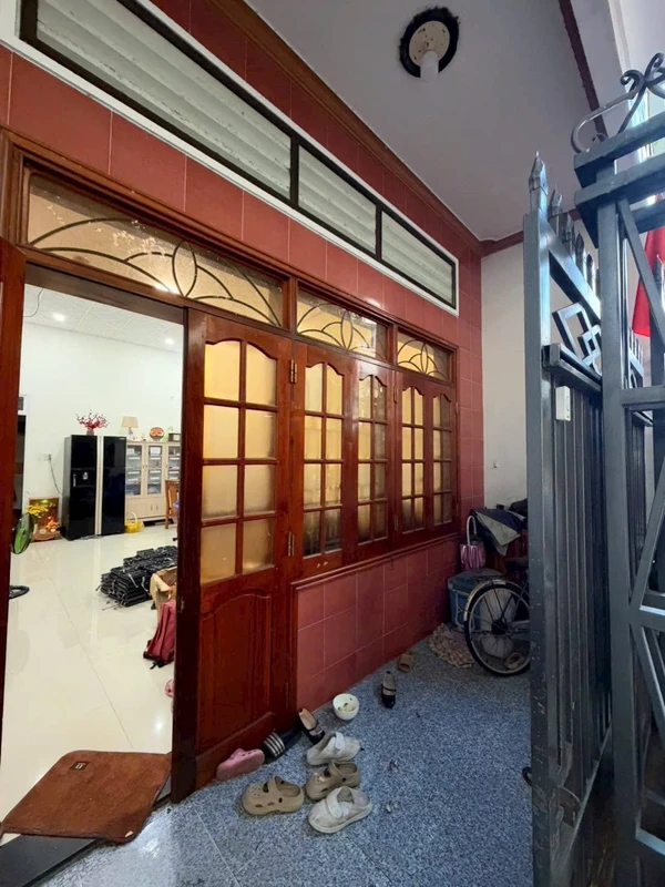 Bán nhà mặt tiền Nguyễn Thái Học, Quy Nhơn, 100m²