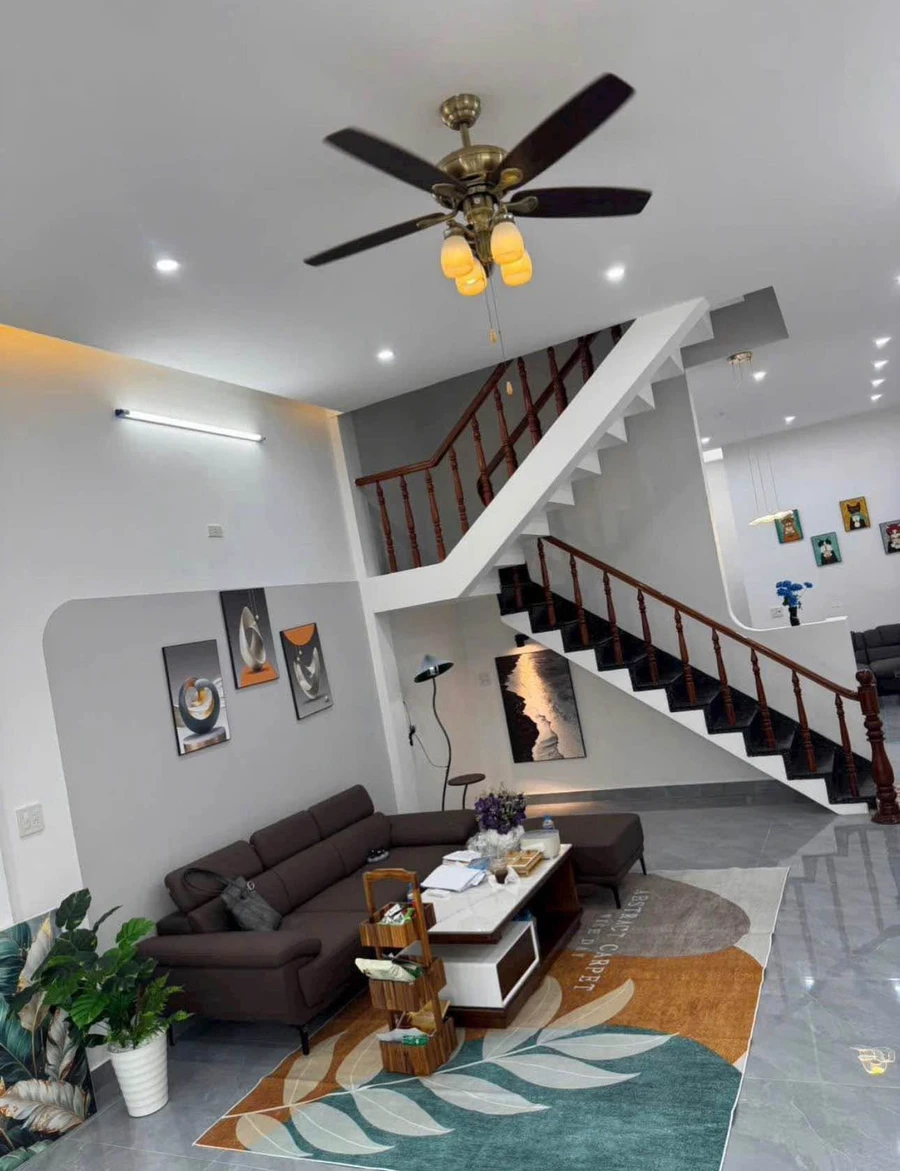 Bán nhà 3 tầng mặt tiền Nha Trang 71m2, giá 7.7 tỉ - Ảnh thu nhỏ 3