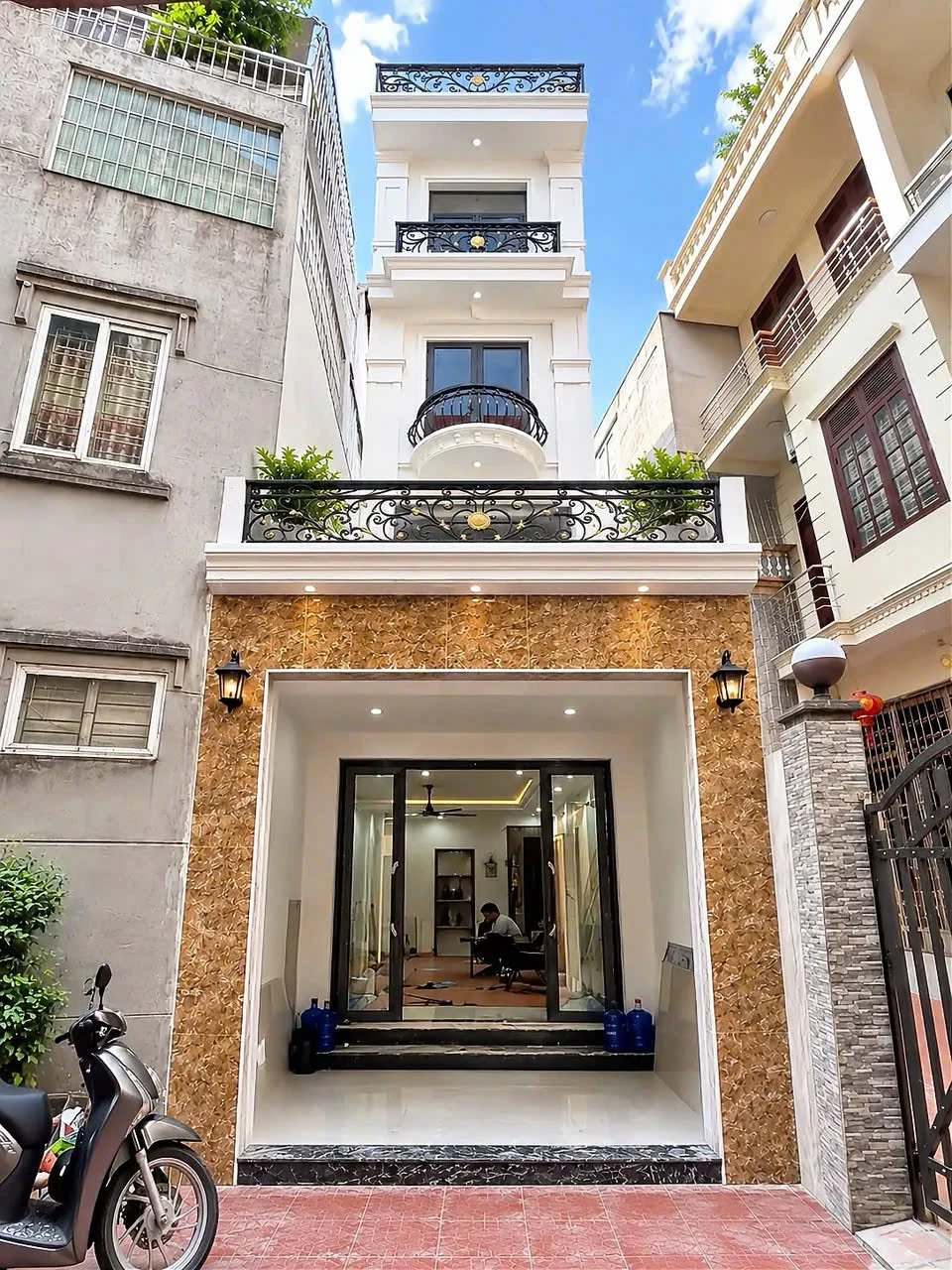 Bán nhà phố 4 tầng 60m² mặt tiền Chợ Hàng hơn 6 tỷ - Ảnh 1