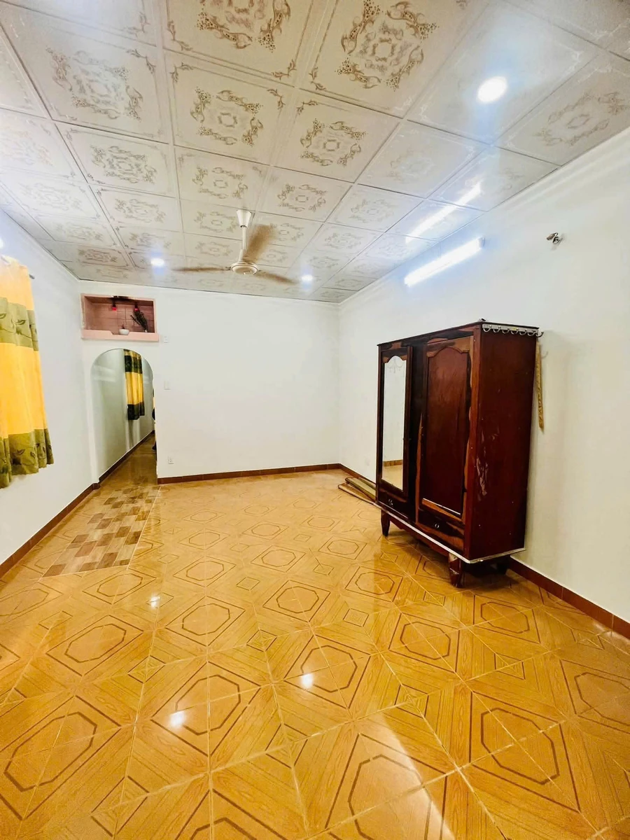 Cho thuê nhà 1 trệt 1 lầu 4PN 160m2 Quận 9 - 10 triệu/tháng - Ảnh 1