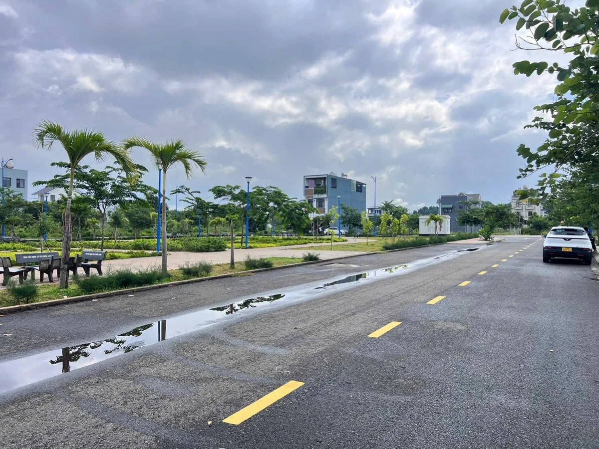 Bán lô đất 100m2 khu tái định cư Hòa Long, TP. Bà Rịa, giá 2,15 tỷ - Ảnh thu nhỏ 2
