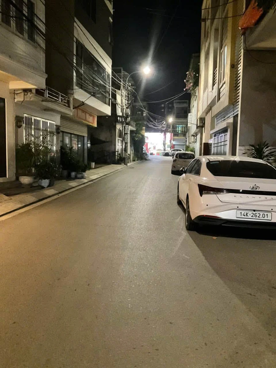 Nhà 4 tầng, 4PN, 200m2, giá 4 tỷ, Hạ Long - Ảnh 1