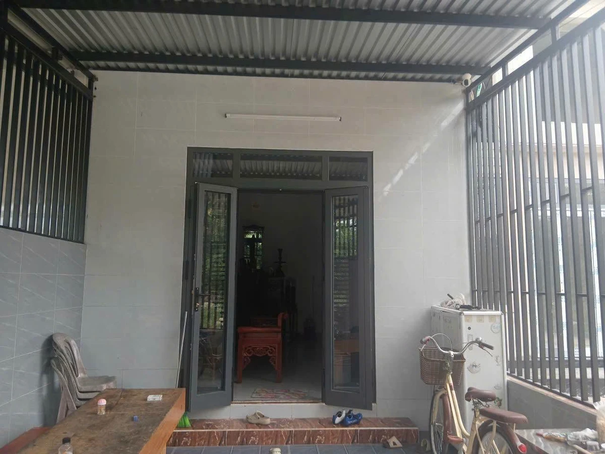 Bán nhà liền kề 101m2 Xóm Hành Huế 1 tỷ 150 - Ảnh 1