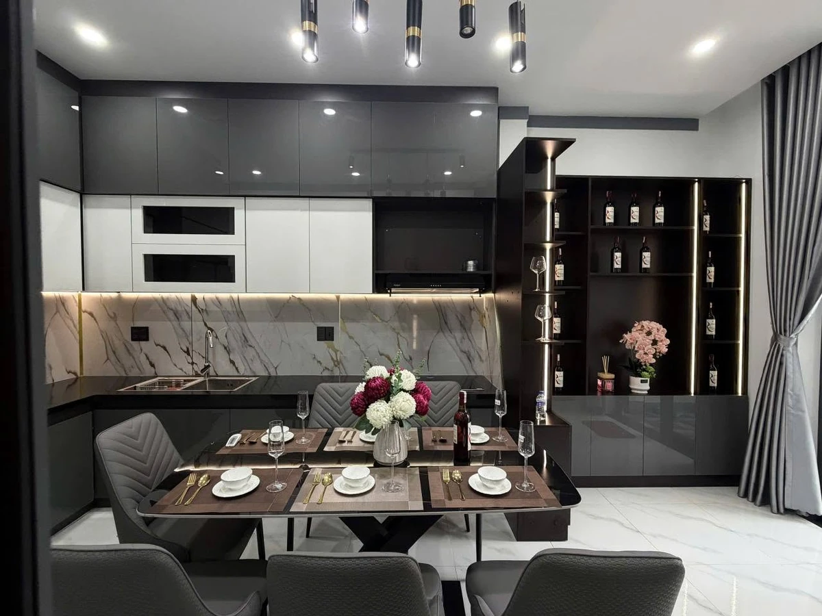Bán nhà liền kề mới 1 trệt 1 lầu 3 phòng ngủ nội thất full đường A2, Buôn Ma Thuột - Ảnh thu nhỏ 3