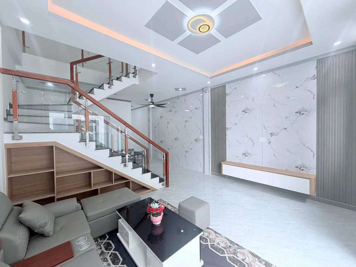 Bán nhà 1 trệt 1 lầu 100m² gần KCN Vsip 2, 2 tỷ 350 triệu - Ảnh thu nhỏ 4