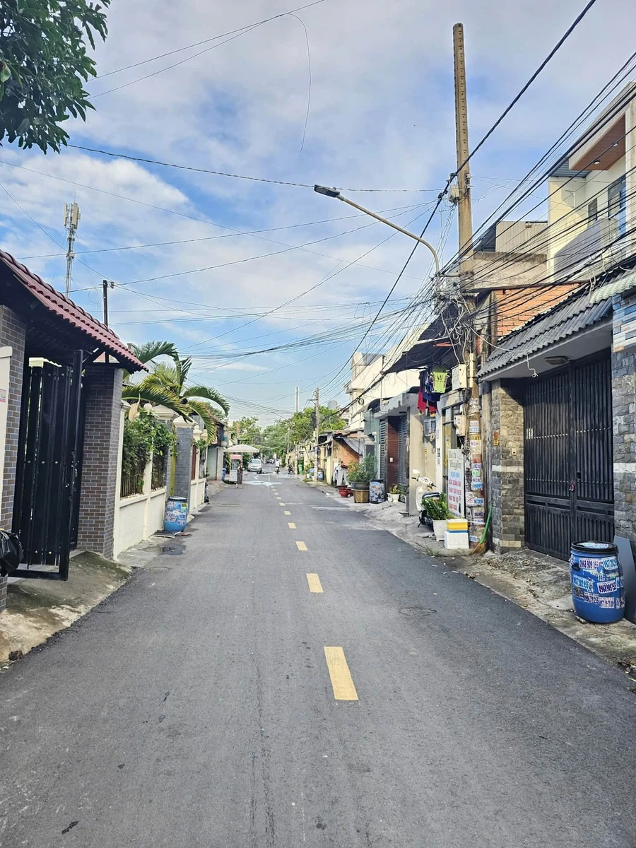 Bán nhà 184,4m² 8 phòng trọ mặt tiền Phan Đăng Lưu, Dĩ An, 6.5 tỷ - Ảnh thu nhỏ 2