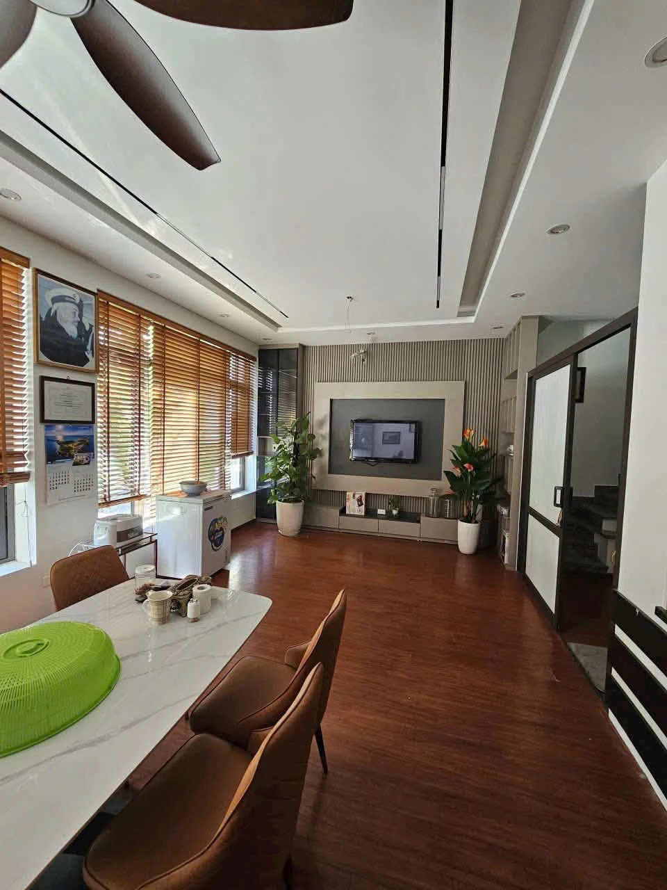 Bán nhà 4 tầng 60m² Cao Thắng, 4 phòng ngủ, thang máy - Ảnh 1