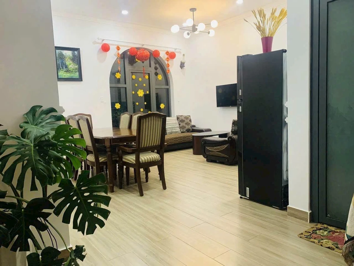 Bán villa sân vườn 300m² dòng tiền tốt đường Nguyên Tử Lực, Đà Lạt giá 12 tỷ - Ảnh thu nhỏ 5