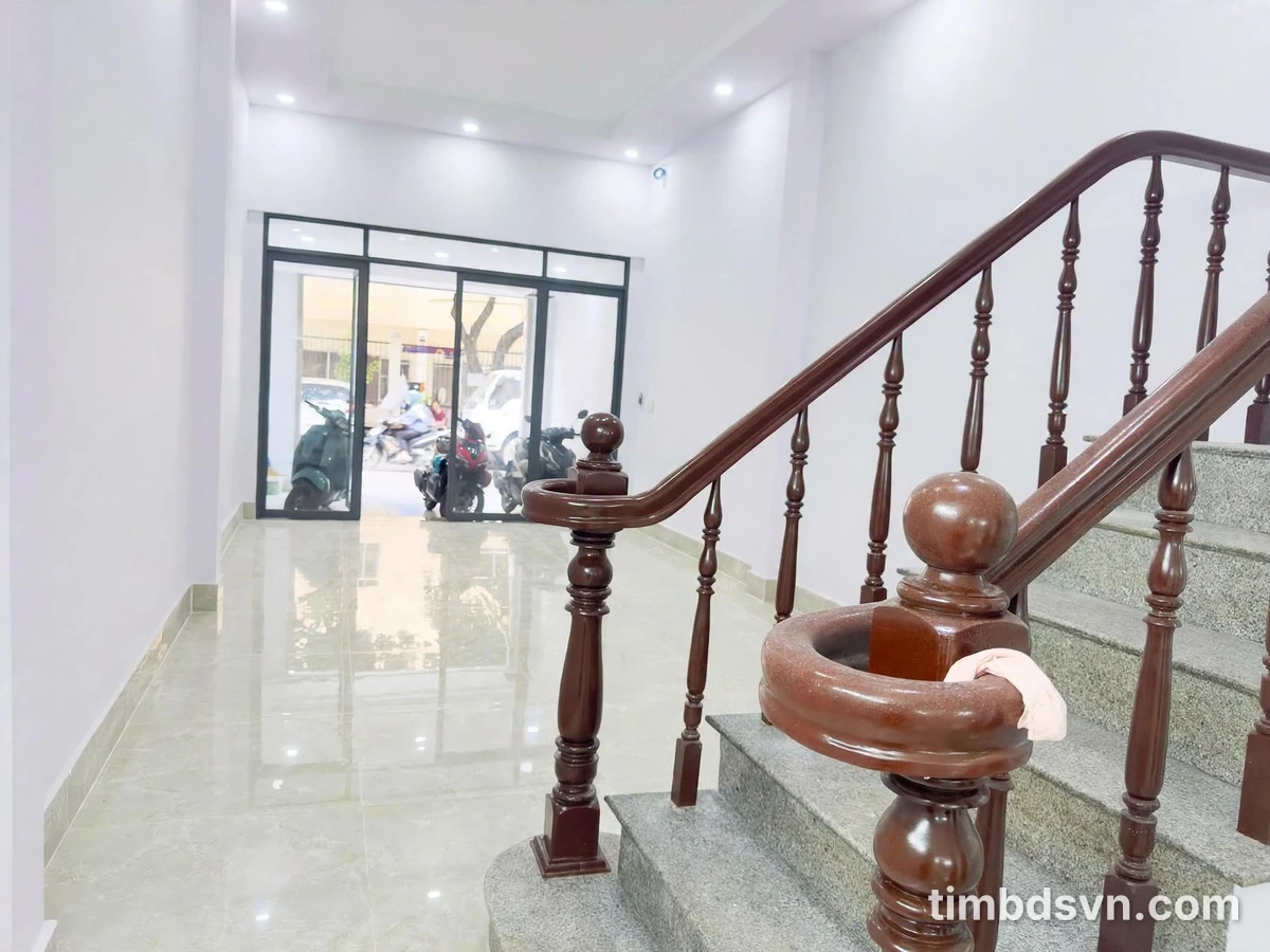 Cho thuê shophouse 4 tầng 72m² mặt tiền Nguyễn Trọng Tuyển Tân Bình 40tr/tháng - Ảnh thu nhỏ 2