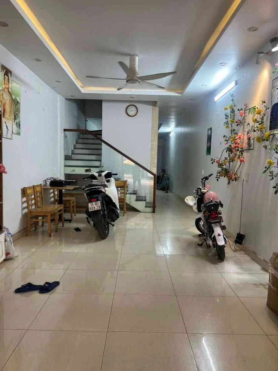 Bán nhà 4 tầng mặt đường Hoàng Minh Thảo 65.5m2, dòng tiền 25tr/tháng - Ảnh 1